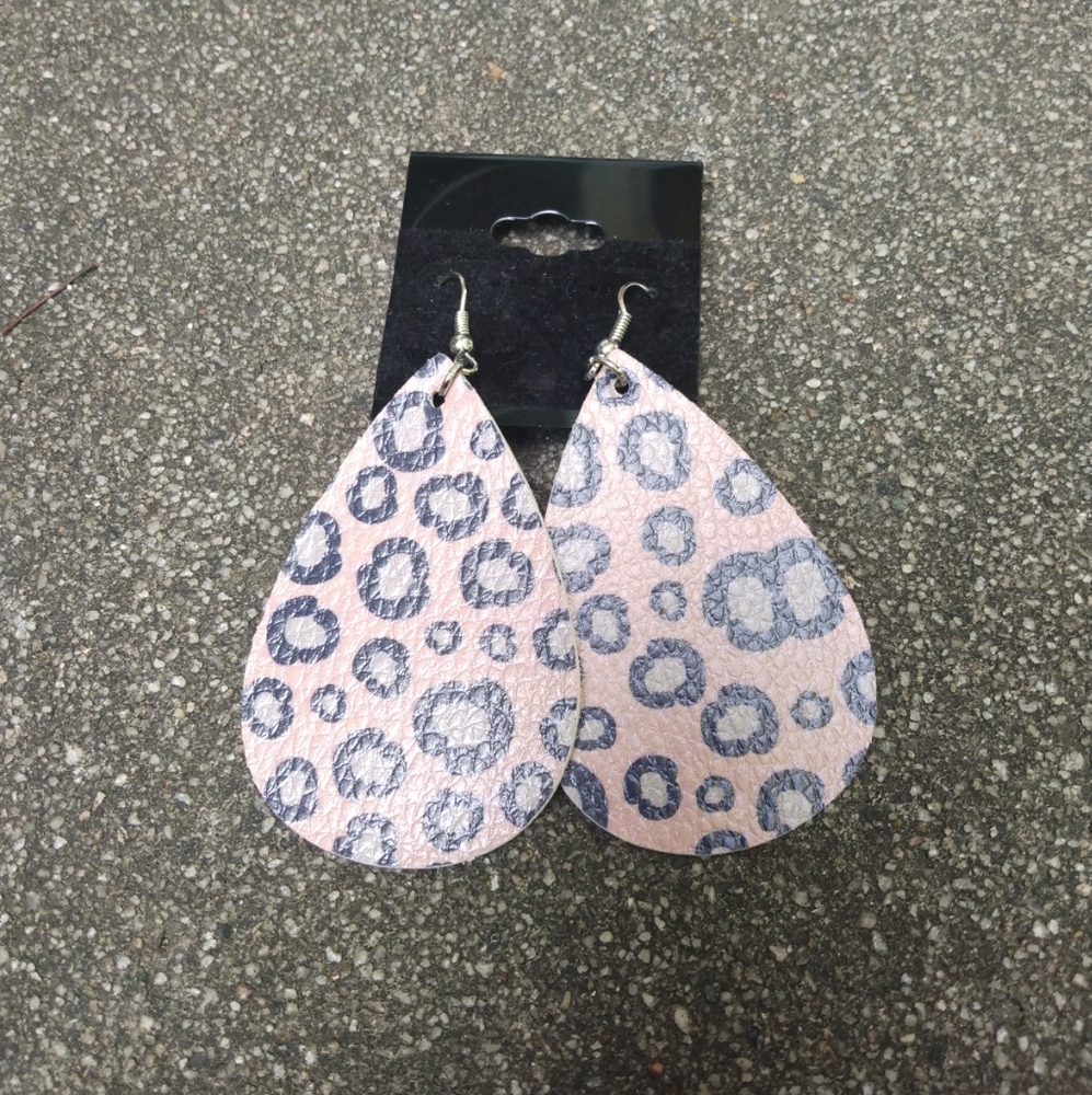 Leopard Print Dangle Earrings